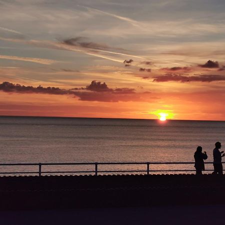 Lovely Seafront 2 Bed Flat In Aberystwyth Exterior foto